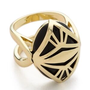 Rose Pierre Dining in Deco Ring